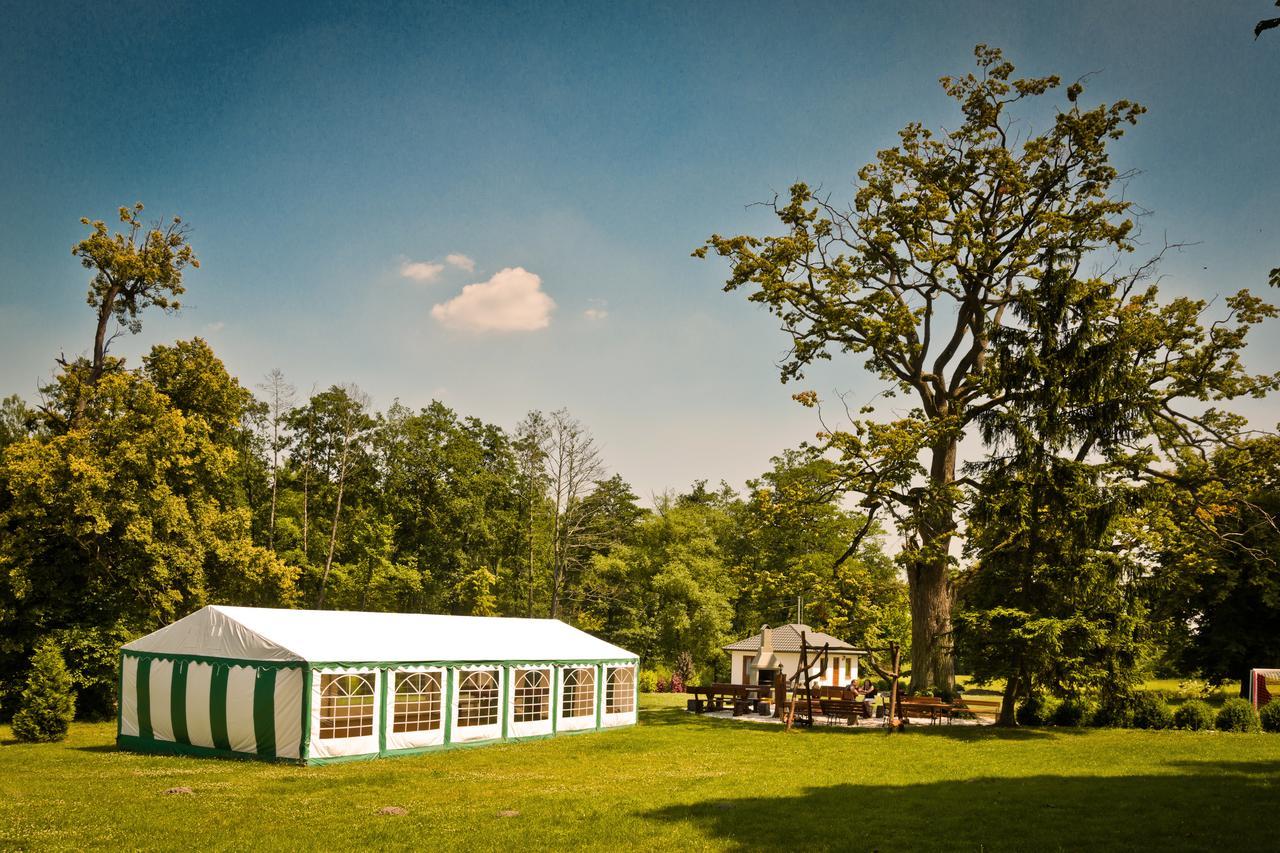 Agropark - Dworek Pod Lipa Sobków Exterior foto